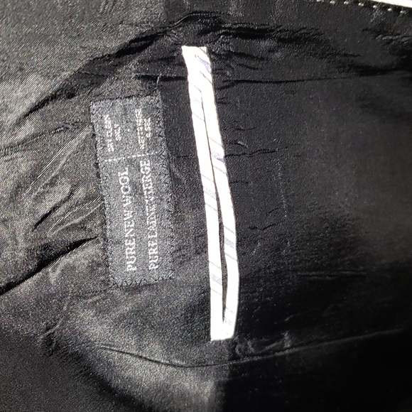 COPY - Men's Suit Jacket - Picture 3 of 5